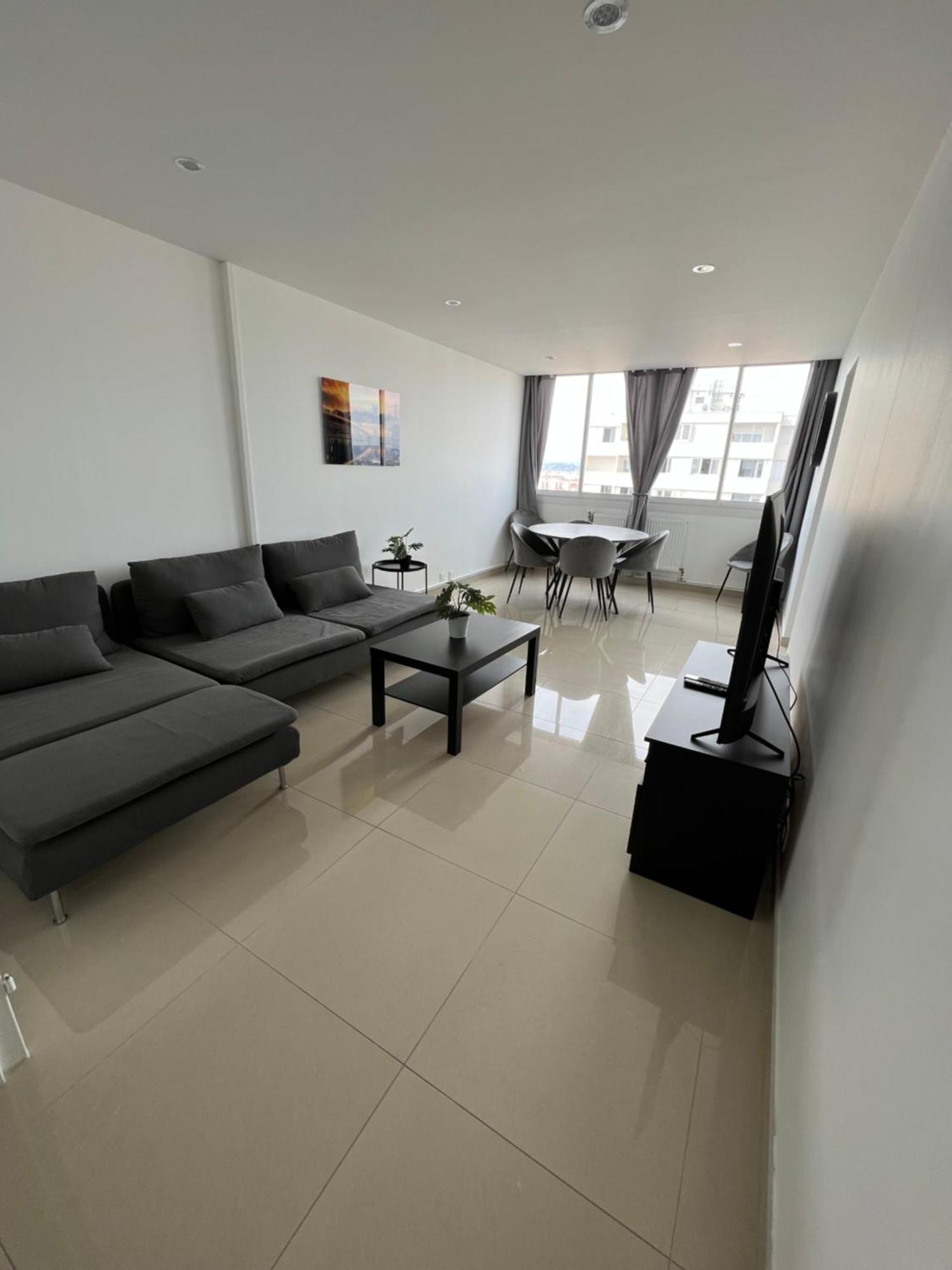 Super 4 Pieces Refait A Neuf Apartman Villeurbanne Kültér fotó